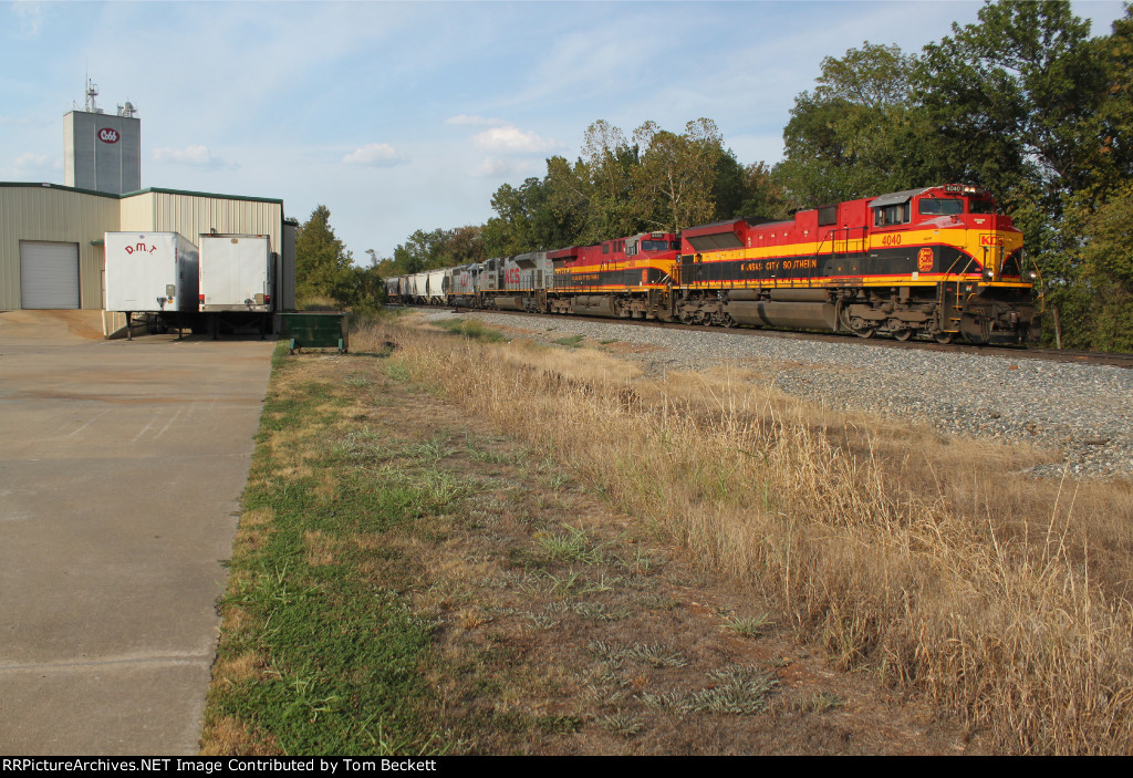 Q train at Cobb